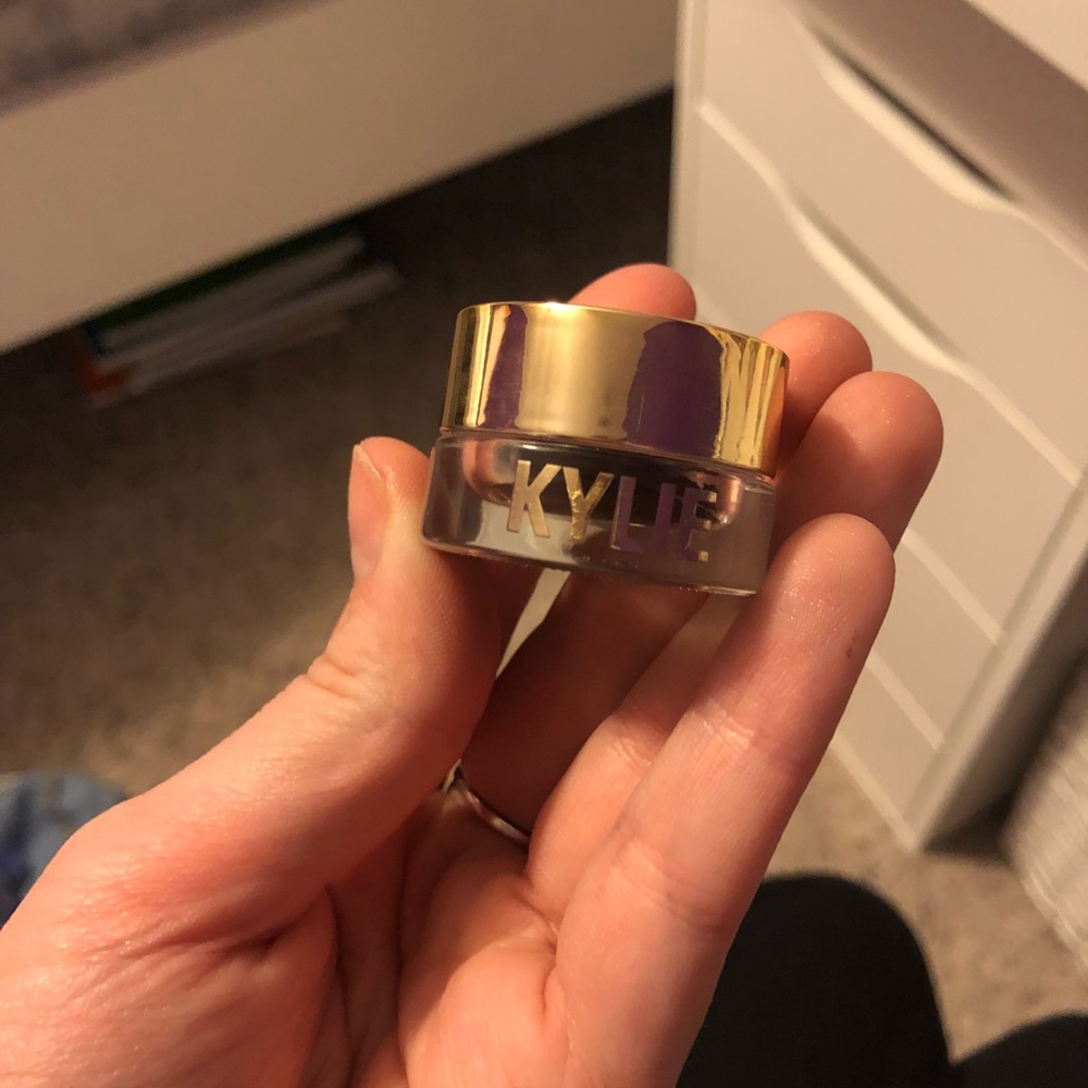 ❣️Kylie Cosmetics Kyliner in Dark Bronze❣️